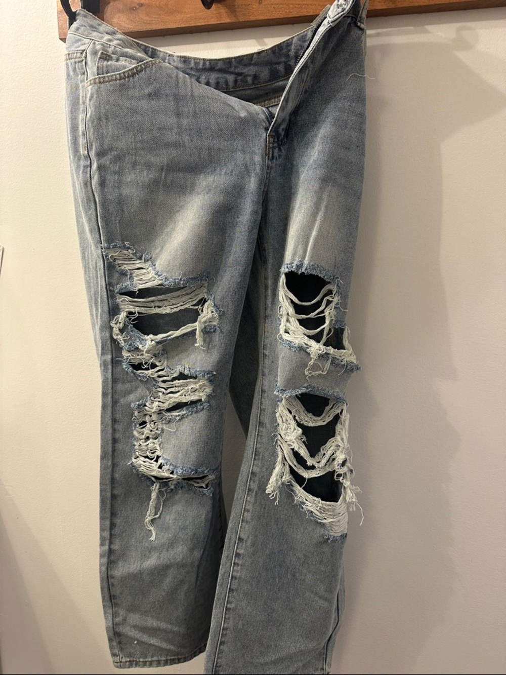 SHEIN Light Blue Distressed Boyfriend Jeans